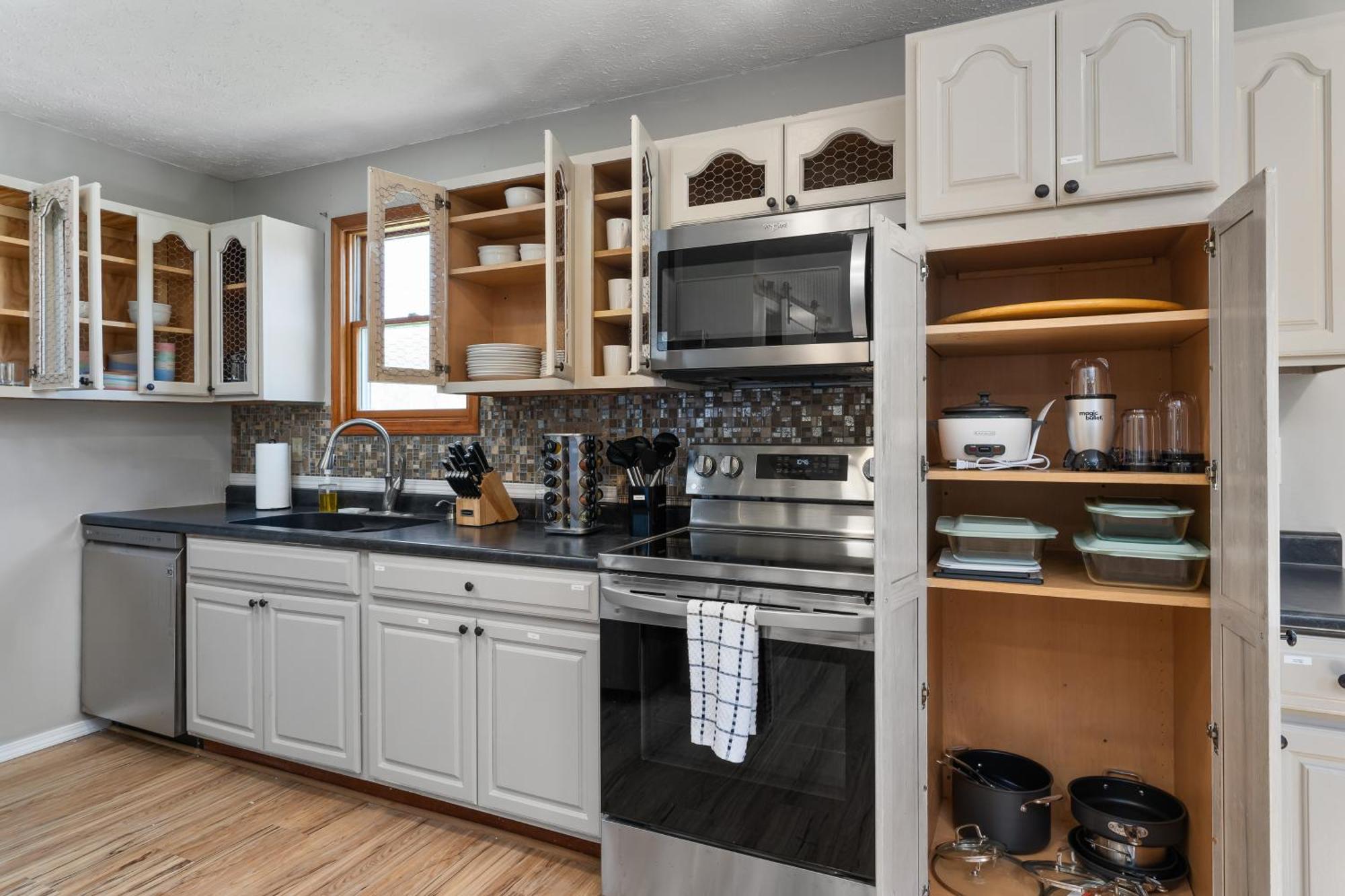 Spacious Cabin Near Hocking Hills And Caves With Hot Tub And Firepit Laurelville Extérieur photo
