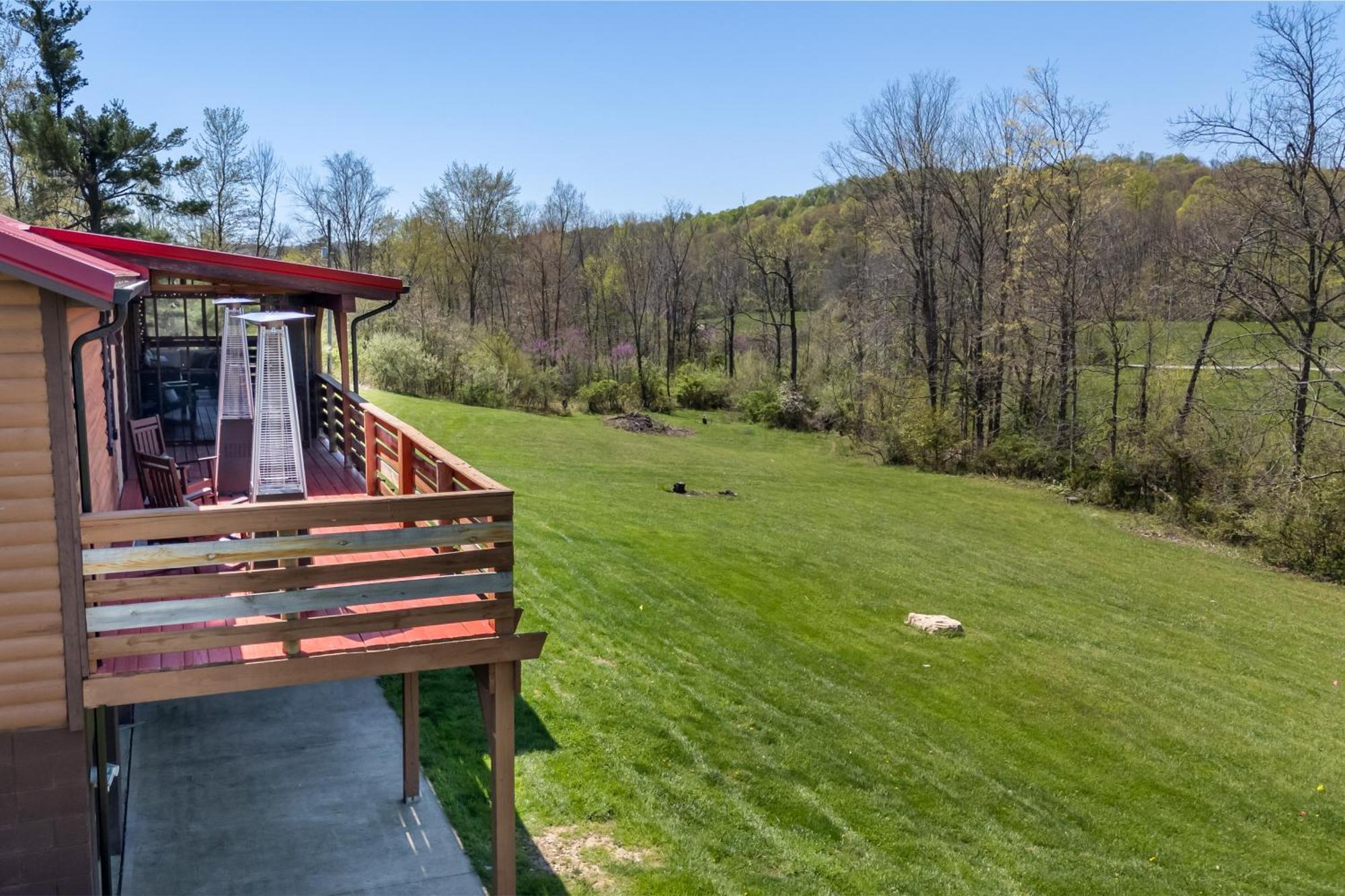 Spacious Cabin Near Hocking Hills And Caves With Hot Tub And Firepit Laurelville Extérieur photo