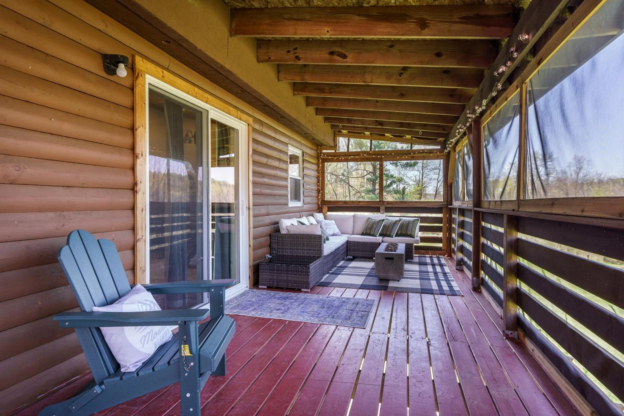Spacious Cabin Near Hocking Hills And Caves With Hot Tub And Firepit Laurelville Extérieur photo